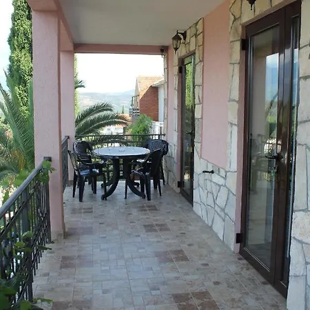 Villa Malina New Tivat Exterior photo